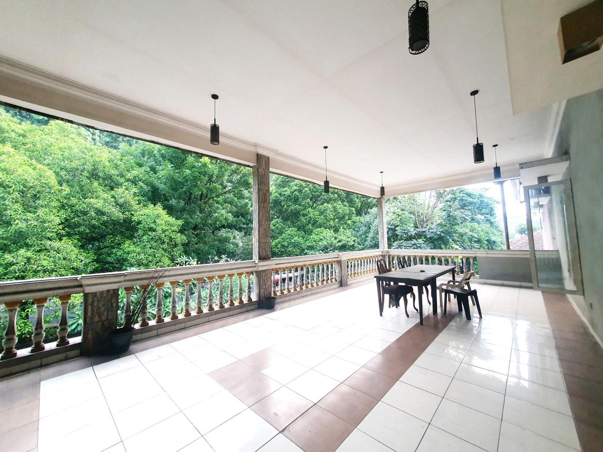Ruang Tidur At Dpalma Bogor Hotel Exterior photo